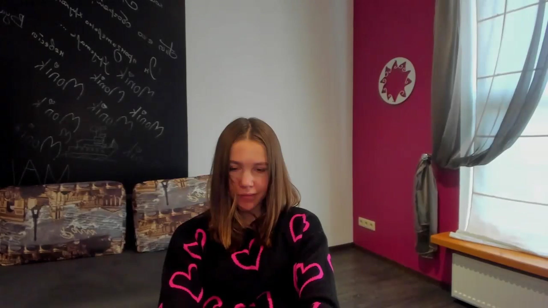 Gallery image thumbnail from Kate_Lewis's myfreecams stream on, 11/13/2023, 09:19 image 17 of 20