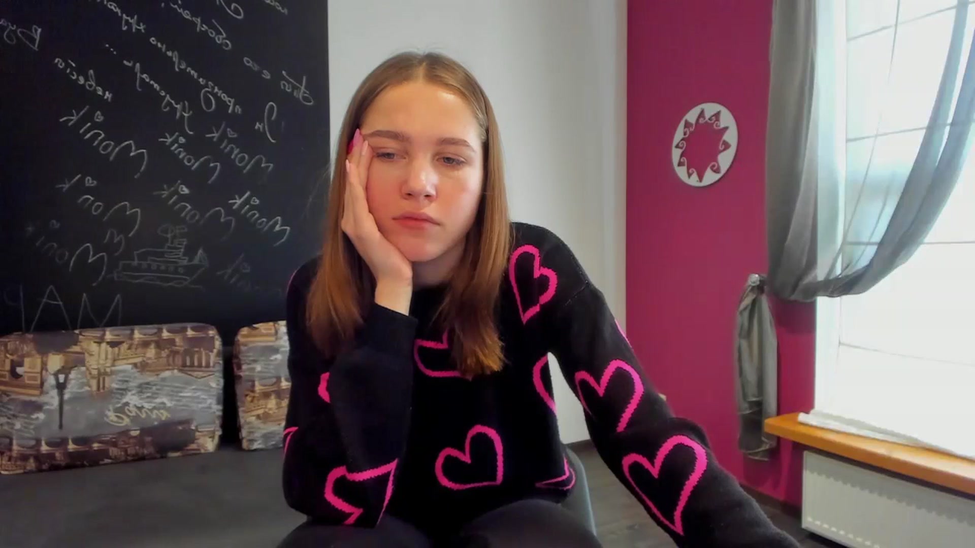 Gallery image thumbnail from Kate_Lewis's myfreecams stream on, 11/13/2023, 09:19 image 7 of 20