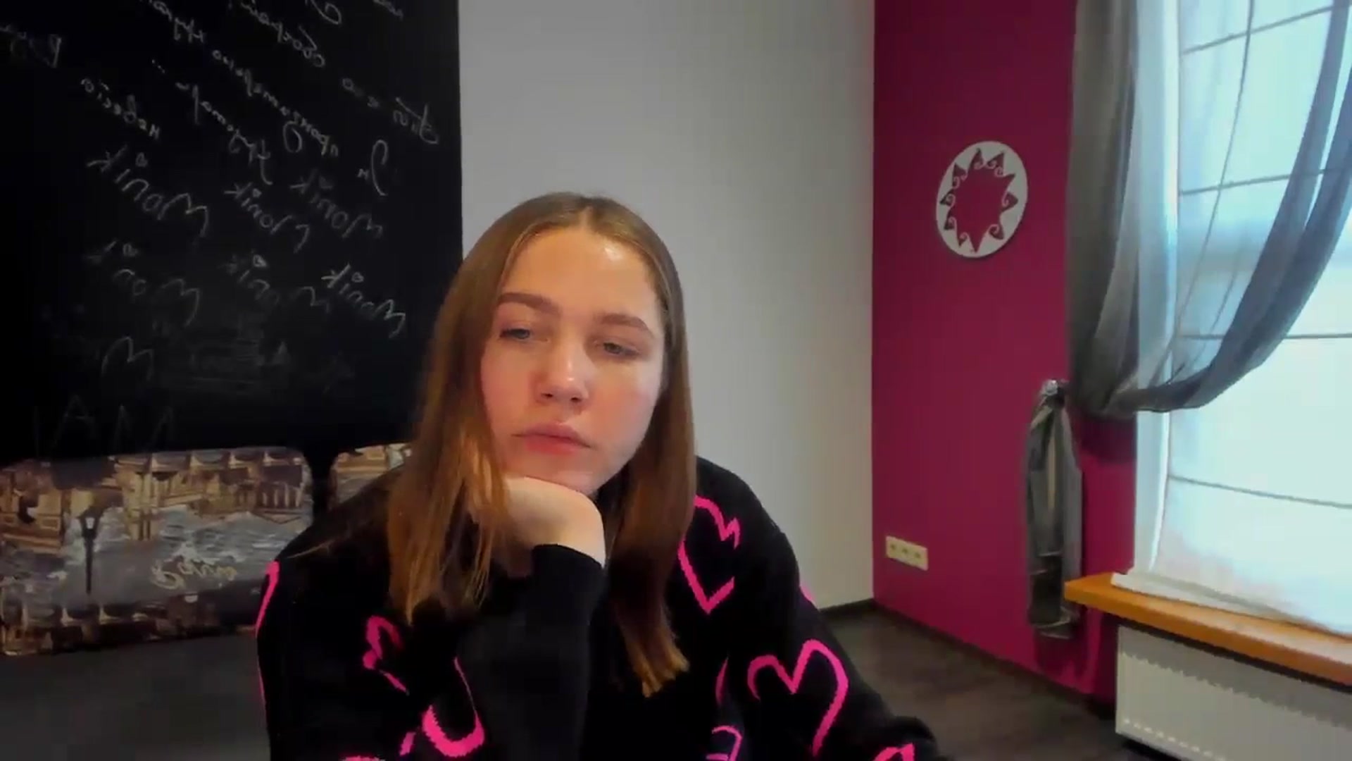 Gallery image thumbnail from Kate_Lewis's myfreecams stream on, 11/13/2023, 10:17 image 14 of 20