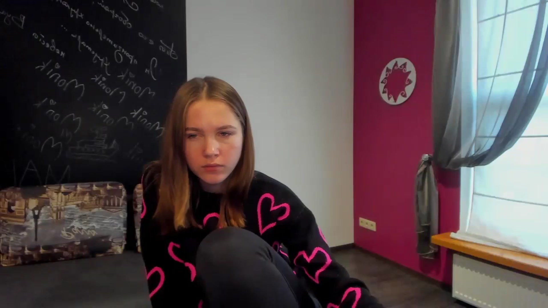 Gallery image thumbnail from Kate_Lewis's myfreecams stream on, 11/13/2023, 10:17 image 2 of 20