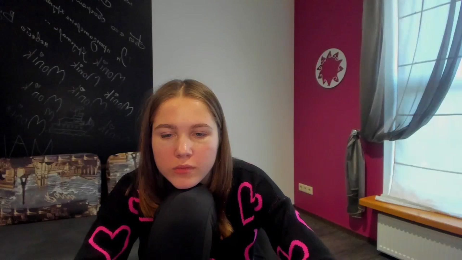 Gallery image thumbnail from Kate_Lewis's myfreecams stream on, 11/13/2023, 10:34 image 9 of 20