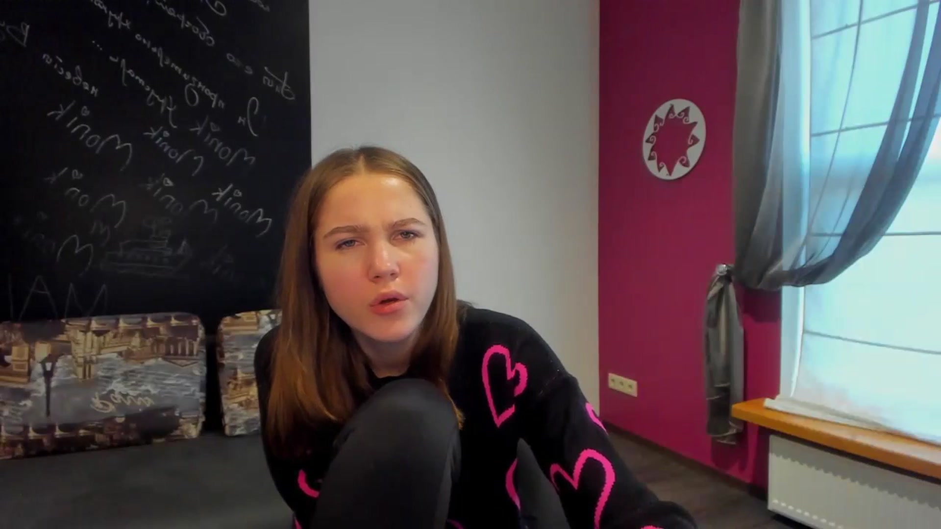 Gallery image thumbnail from Kate_Lewis's myfreecams stream on, 11/13/2023, 10:34 image 16 of 20
