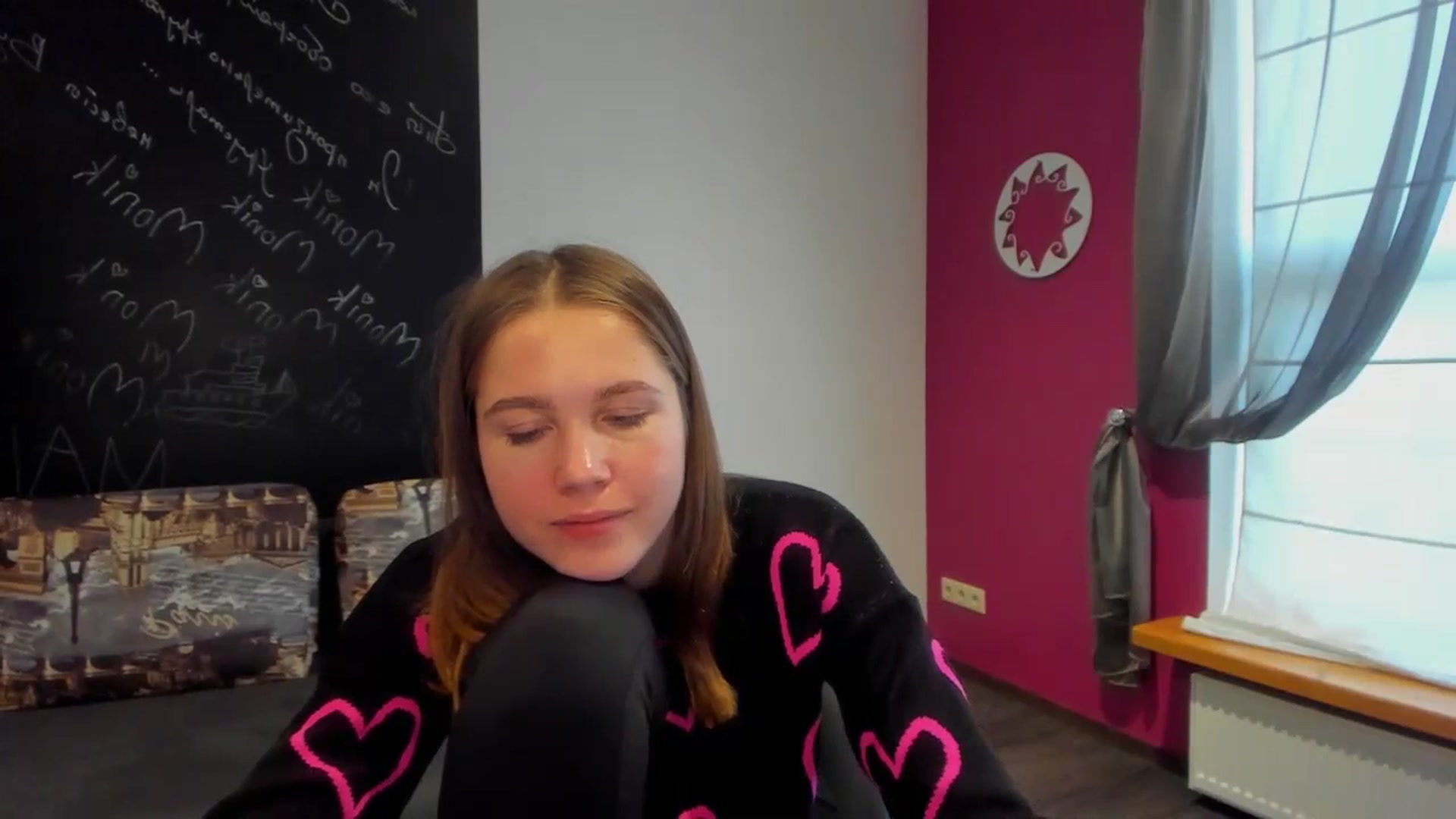 Gallery image thumbnail from Kate_Lewis's myfreecams stream on, 11/13/2023, 10:34 image 2 of 20