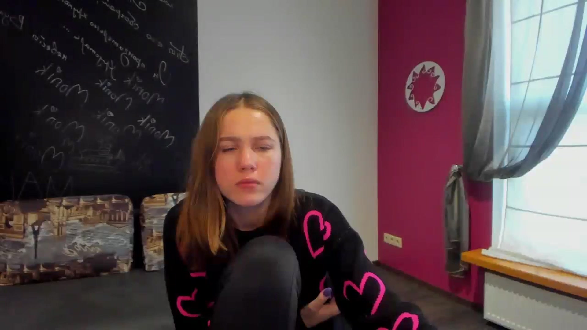 Gallery image thumbnail from Kate_Lewis's myfreecams stream on, 11/13/2023, 11:17 image 8 of 20