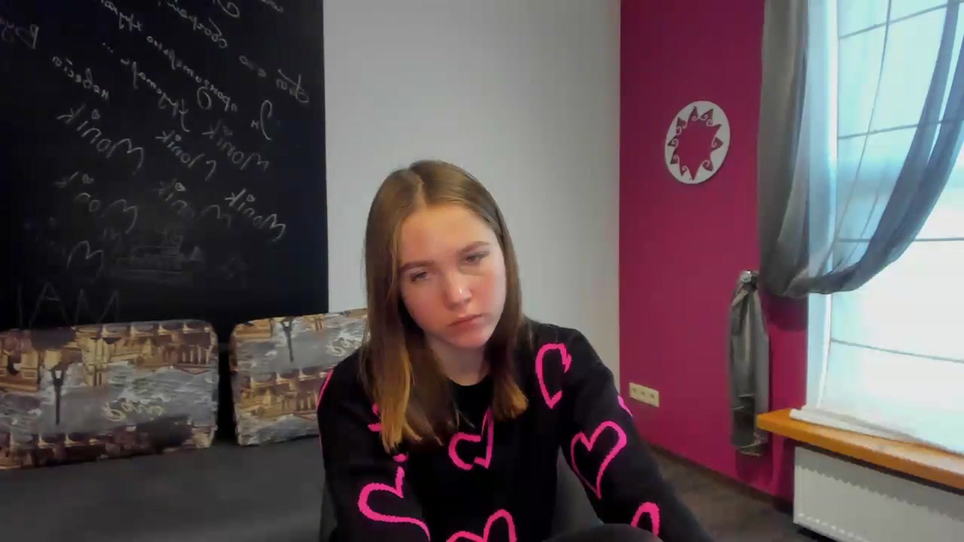 Gallery image thumbnail from Kate_Lewis's myfreecams stream on, 11/13/2023, 11:17 image 11 of 20