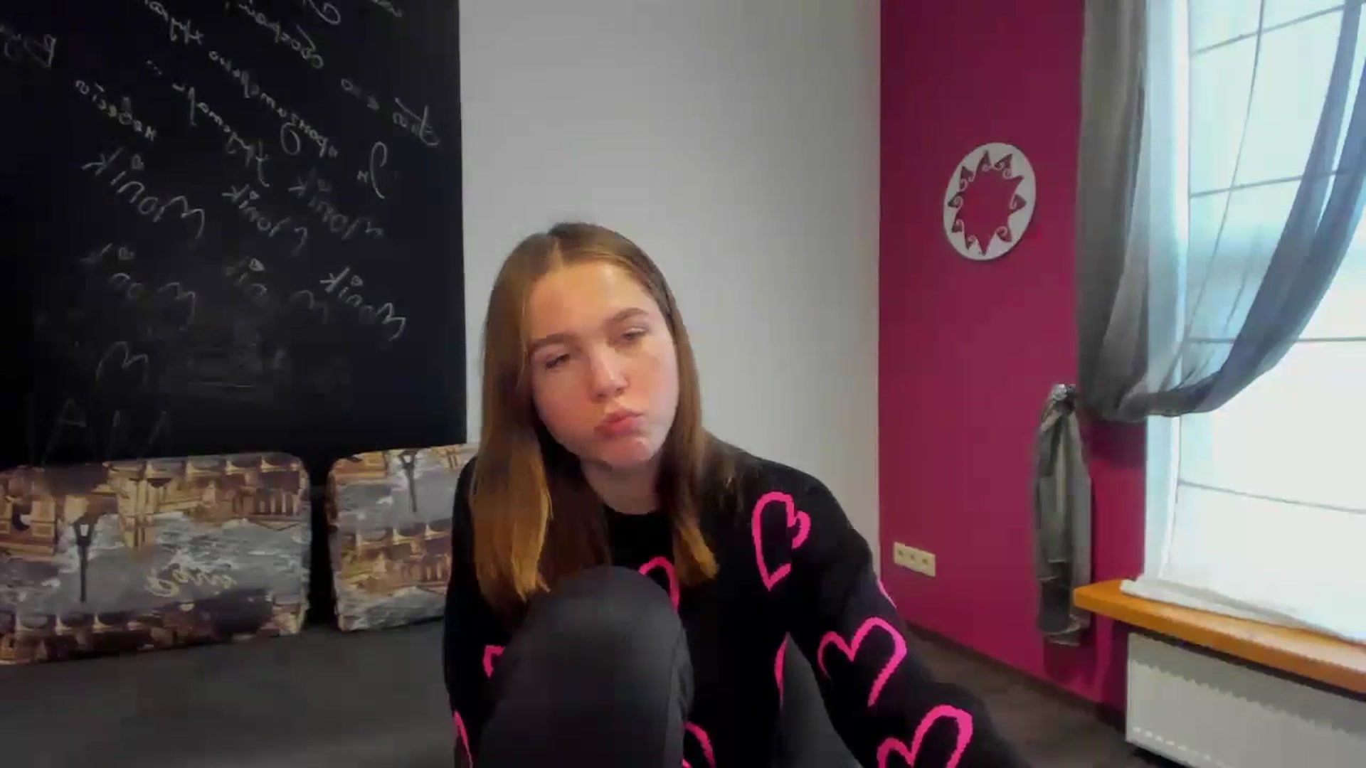 Gallery image thumbnail from Kate_Lewis's myfreecams stream on, 11/13/2023, 11:17 image 9 of 20