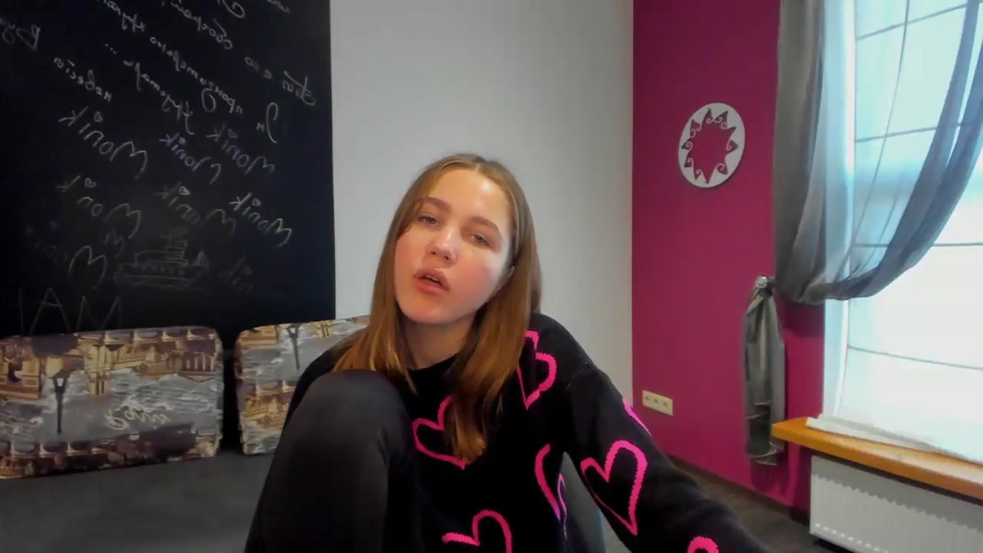 Gallery image thumbnail from Kate_Lewis's myfreecams stream on, 11/13/2023, 11:17 image 4 of 20