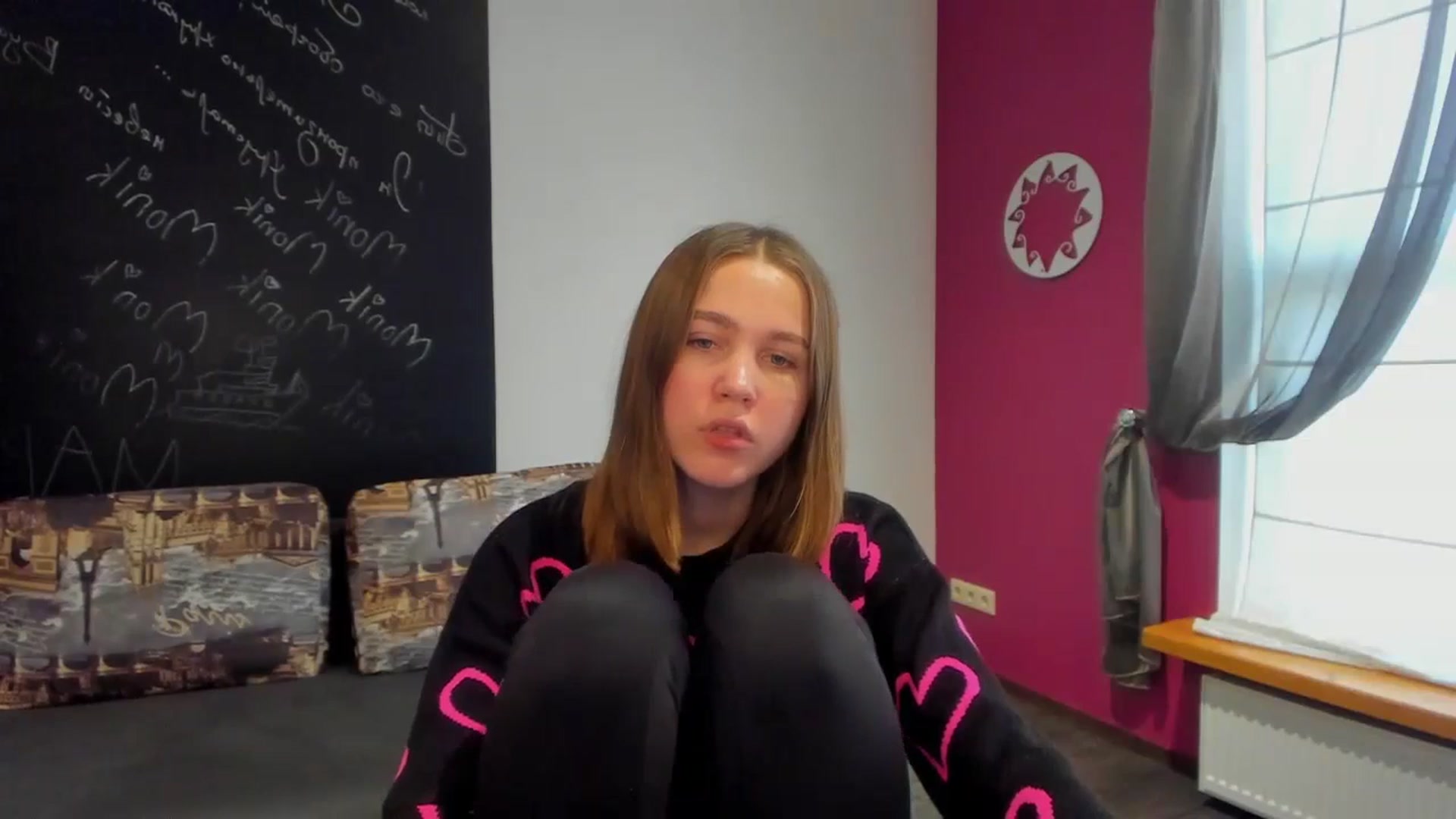 Gallery image thumbnail from Kate_Lewis's myfreecams stream on, 11/13/2023, 11:17 image 19 of 20