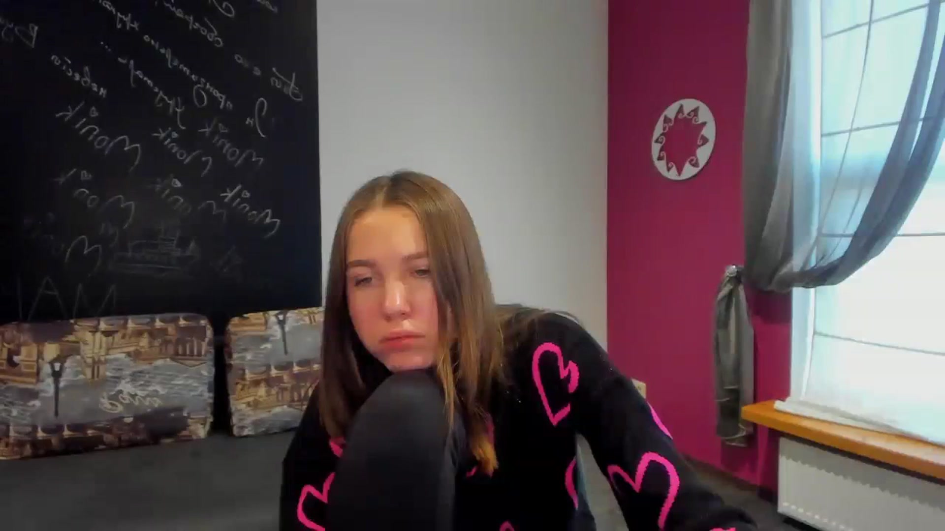 Gallery image thumbnail from Kate_Lewis's myfreecams stream on, 11/13/2023, 11:32 image 20 of 20