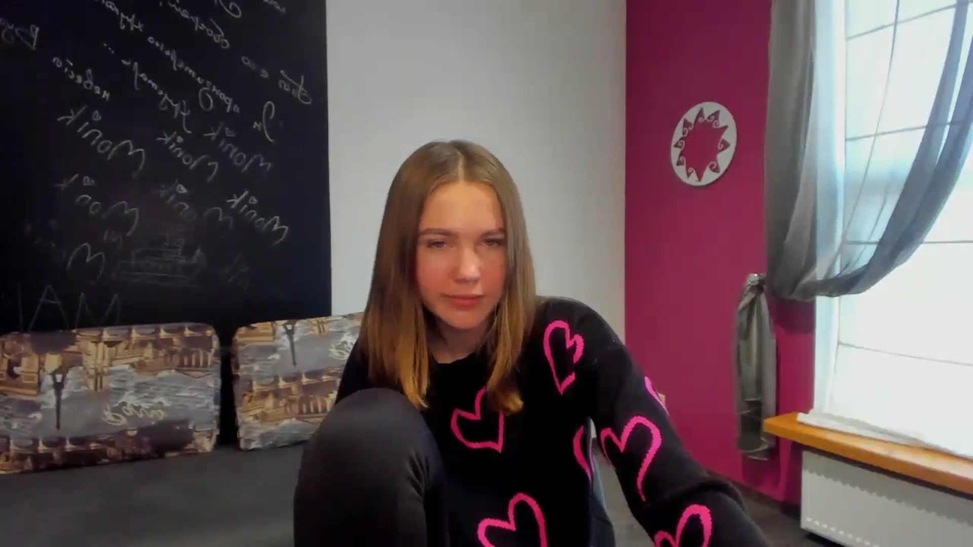 Gallery image thumbnail from Kate_Lewis's myfreecams stream on, 11/13/2023, 11:32 image 11 of 20