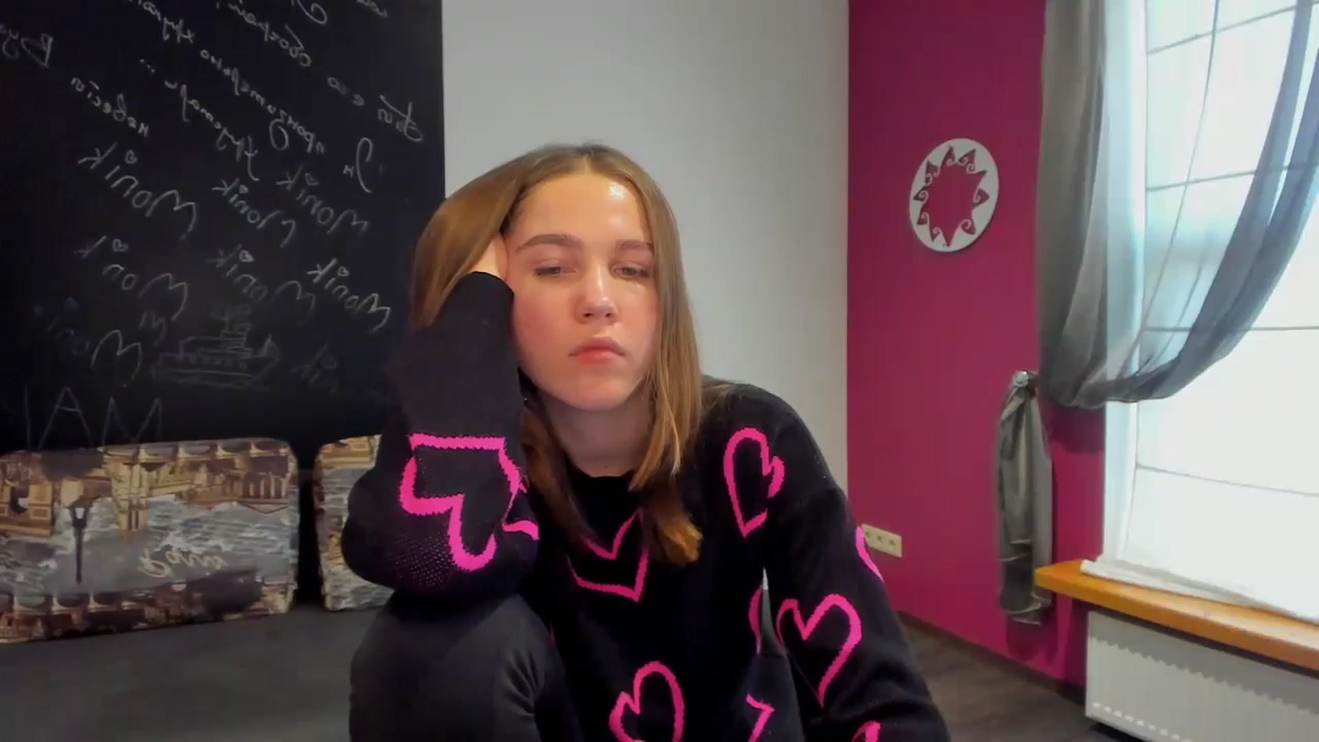 Gallery image thumbnail from Kate_Lewis's myfreecams stream on, 11/13/2023, 11:32 image 7 of 20