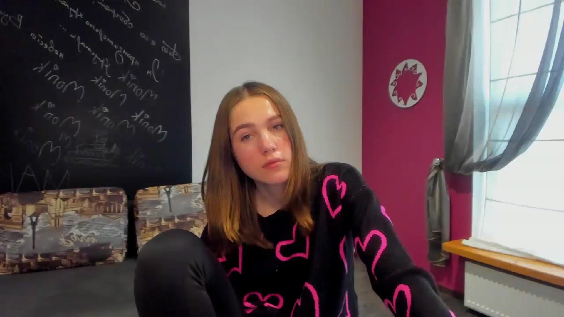 Gallery image thumbnail from Kate_Lewis's myfreecams stream on, 11/13/2023, 11:32 image 10 of 20