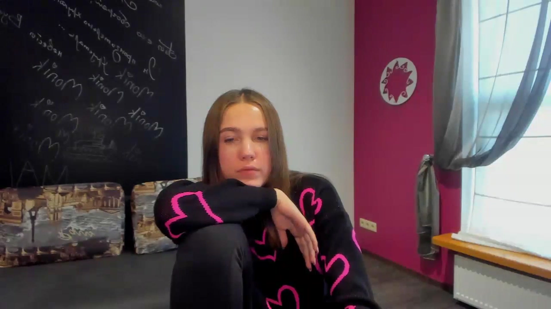Gallery image thumbnail from Kate_Lewis's myfreecams stream on, 11/13/2023, 11:32 image 15 of 20