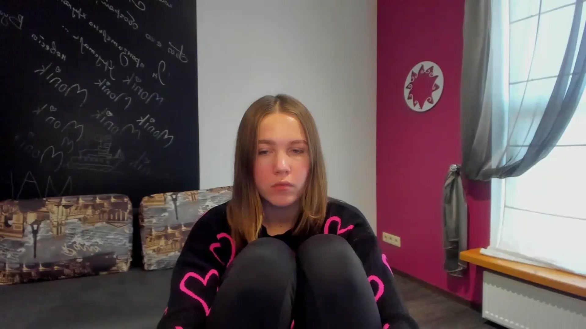 Gallery image thumbnail from Kate_Lewis's myfreecams stream on, 11/13/2023, 11:32 image 6 of 20