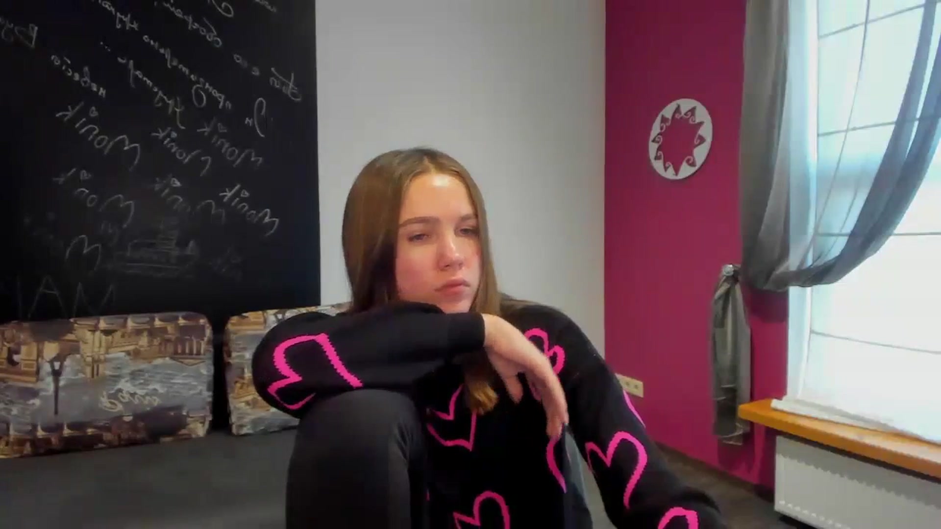 Gallery image thumbnail from Kate_Lewis's myfreecams stream on, 11/13/2023, 11:32 image 16 of 20