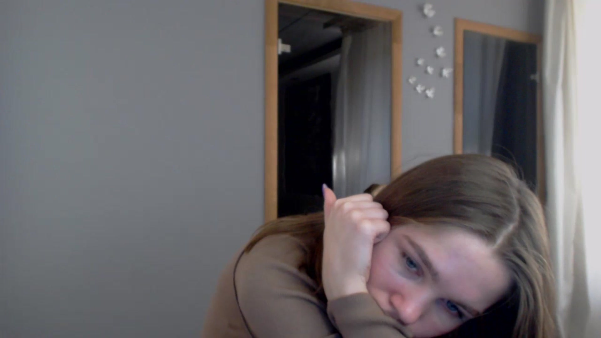 Gallery image thumbnail from Kate_Lewis's myfreecams stream on, 11/14/2023, 09:04 image 11 of 20