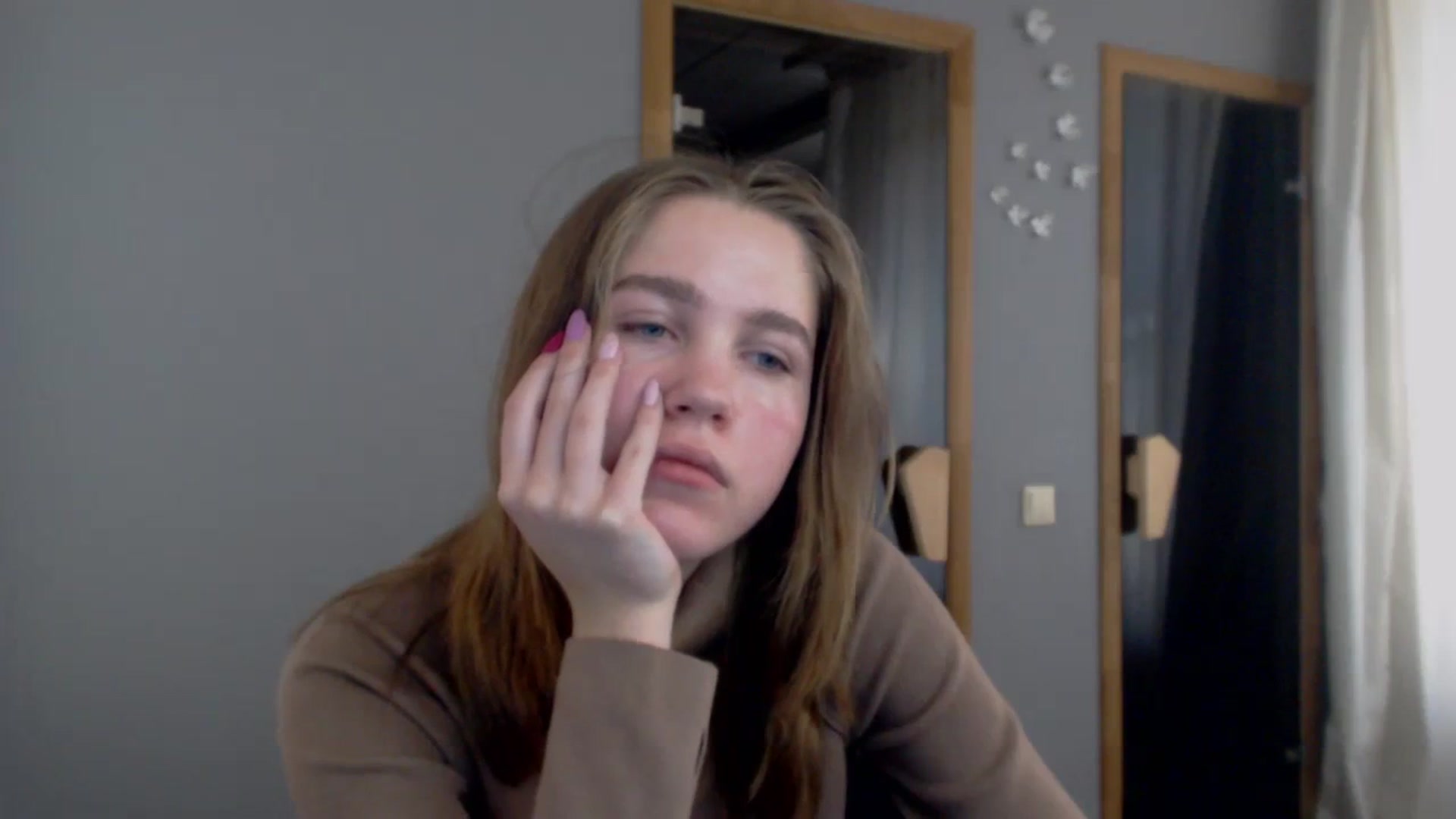 Gallery image thumbnail from Kate_Lewis's myfreecams stream on, 11/14/2023, 09:04 image 9 of 20