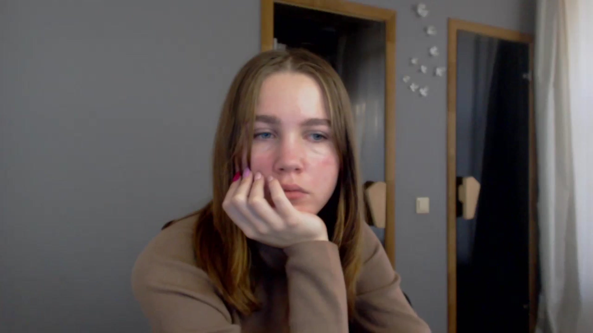 Gallery image thumbnail from Kate_Lewis's myfreecams stream on, 11/14/2023, 09:04 image 1 of 20