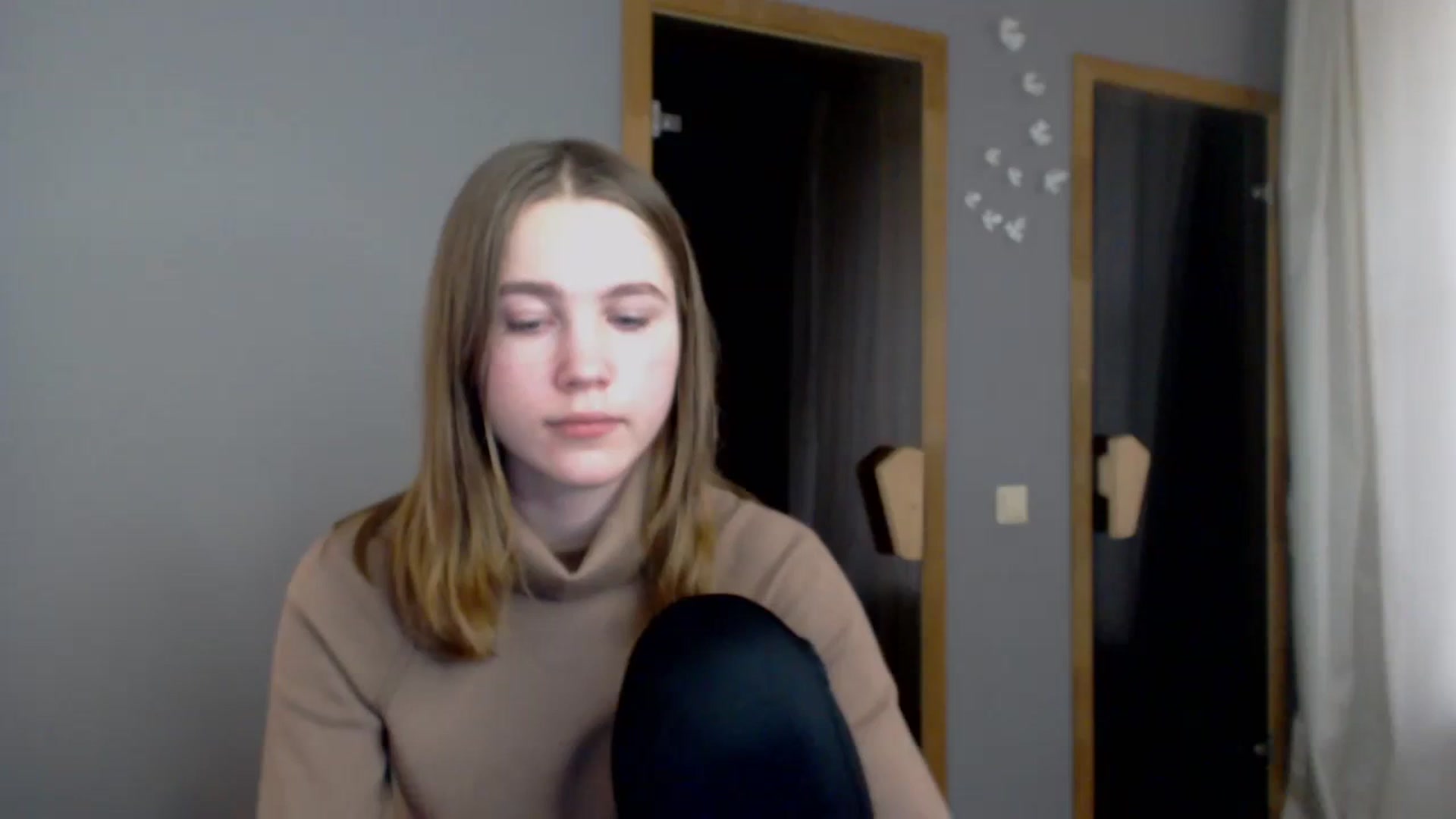 Gallery image thumbnail from Kate_Lewis's myfreecams stream on, 11/14/2023, 12:08 image 18 of 20