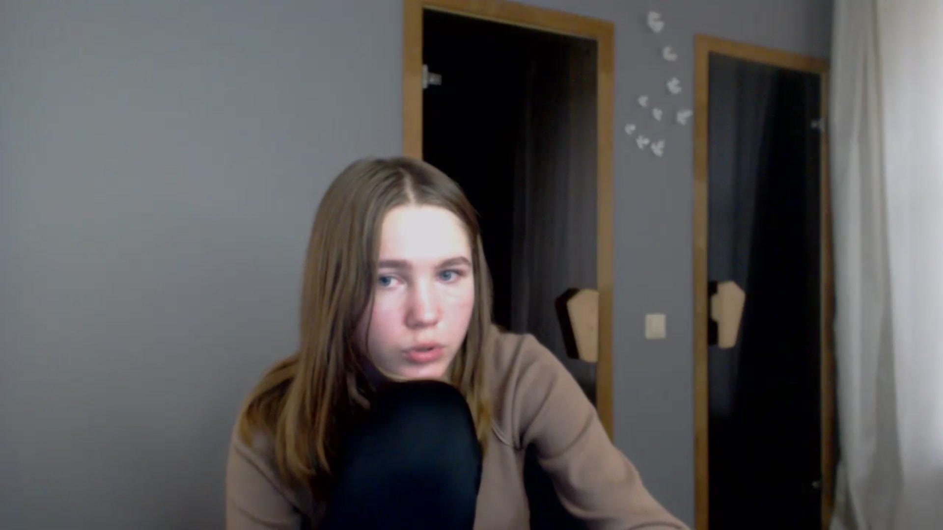 Gallery image thumbnail from Kate_Lewis's myfreecams stream on, 11/14/2023, 12:08 image 9 of 20