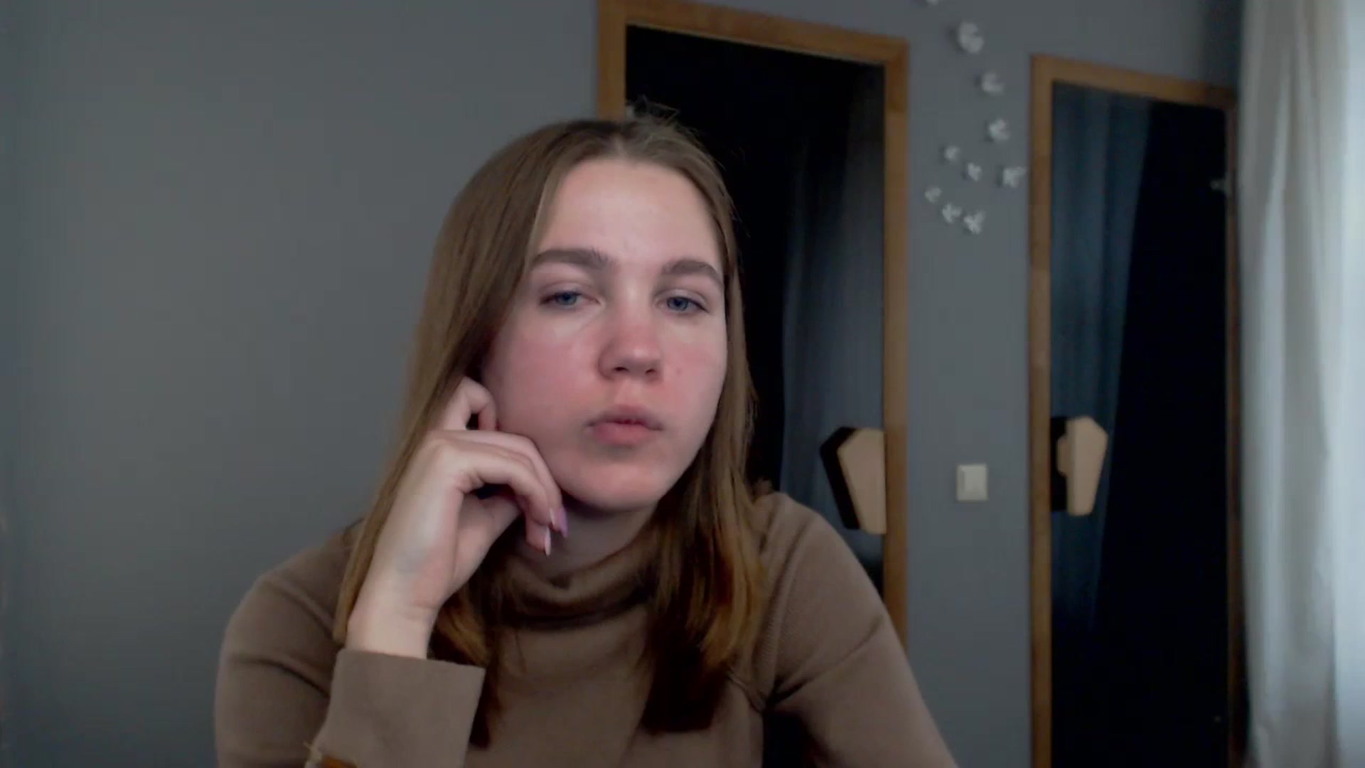 Gallery image thumbnail from Kate_Lewis's myfreecams stream on, 11/16/2023, 09:07 image 16 of 20