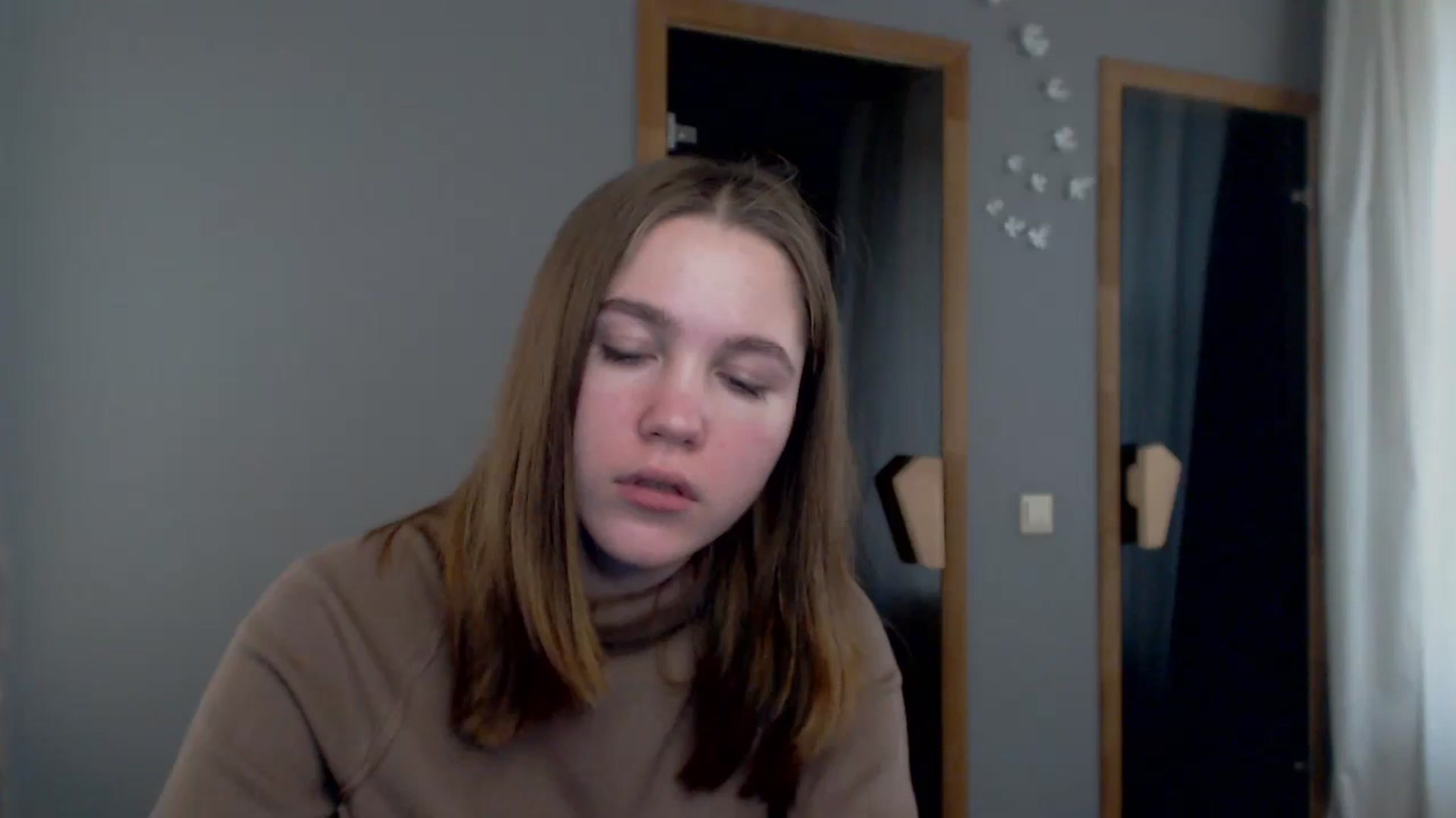 Gallery image thumbnail from Kate_Lewis's myfreecams stream on, 11/16/2023, 09:07 image 10 of 20