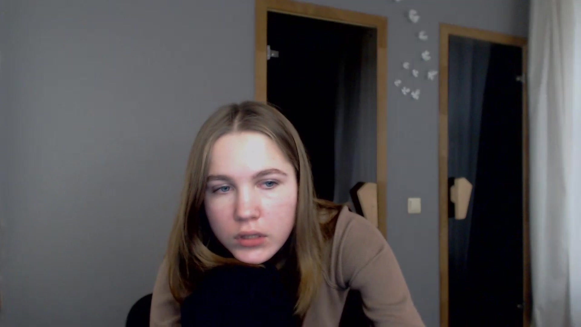 Gallery image thumbnail from Kate_Lewis's myfreecams stream on, 11/16/2023, 10:27 image 19 of 20