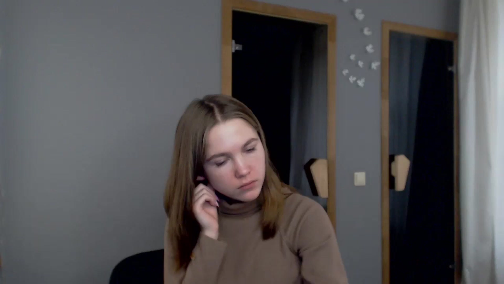 Gallery image thumbnail from Kate_Lewis's myfreecams stream on, 11/16/2023, 10:27 image 5 of 20