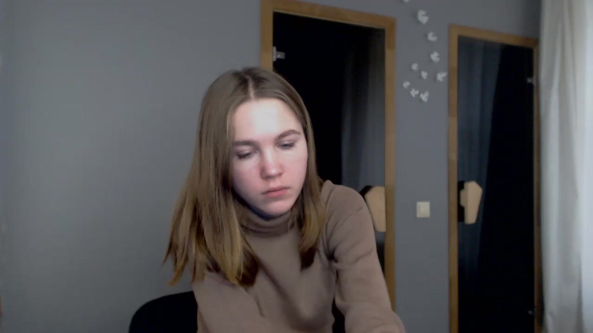 Gallery image thumbnail from Kate_Lewis's myfreecams stream on, 11/16/2023, 10:27 image 15 of 20