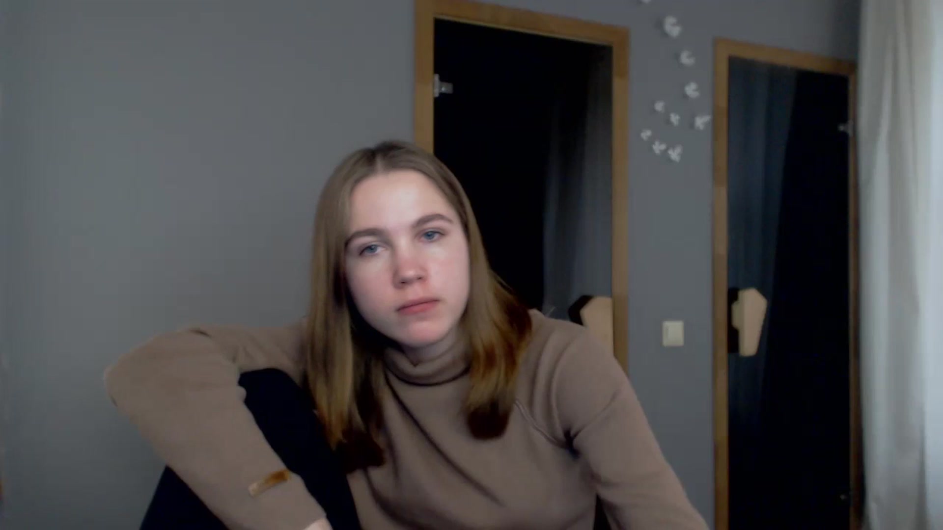 Gallery image thumbnail from Kate_Lewis's myfreecams stream on, 11/16/2023, 10:27 image 7 of 20