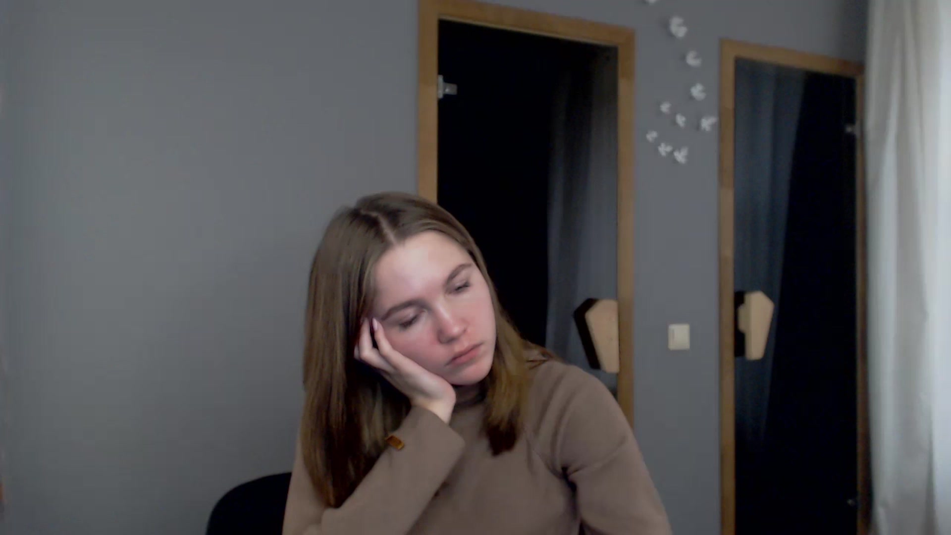Gallery image thumbnail from Kate_Lewis's myfreecams stream on, 11/16/2023, 10:27 image 4 of 20