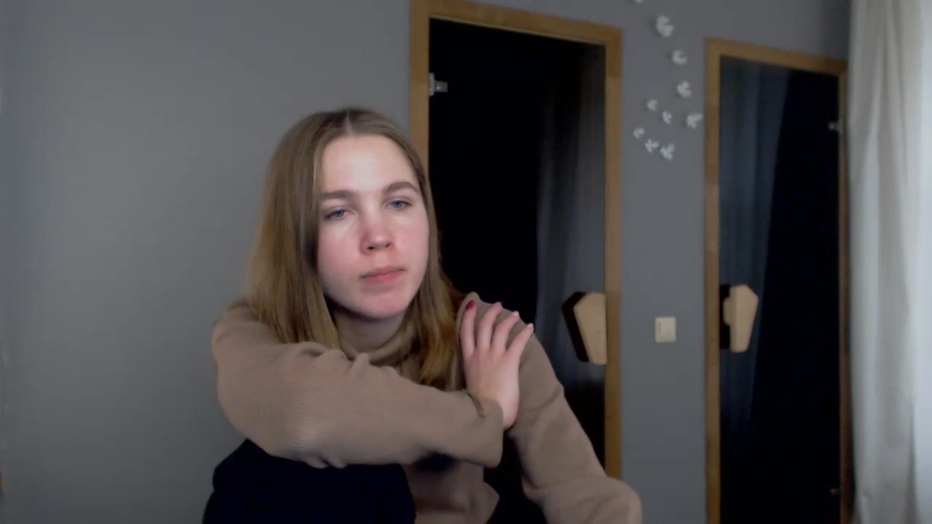 Gallery image thumbnail from Kate_Lewis's myfreecams stream on, 11/16/2023, 10:27 image 13 of 20