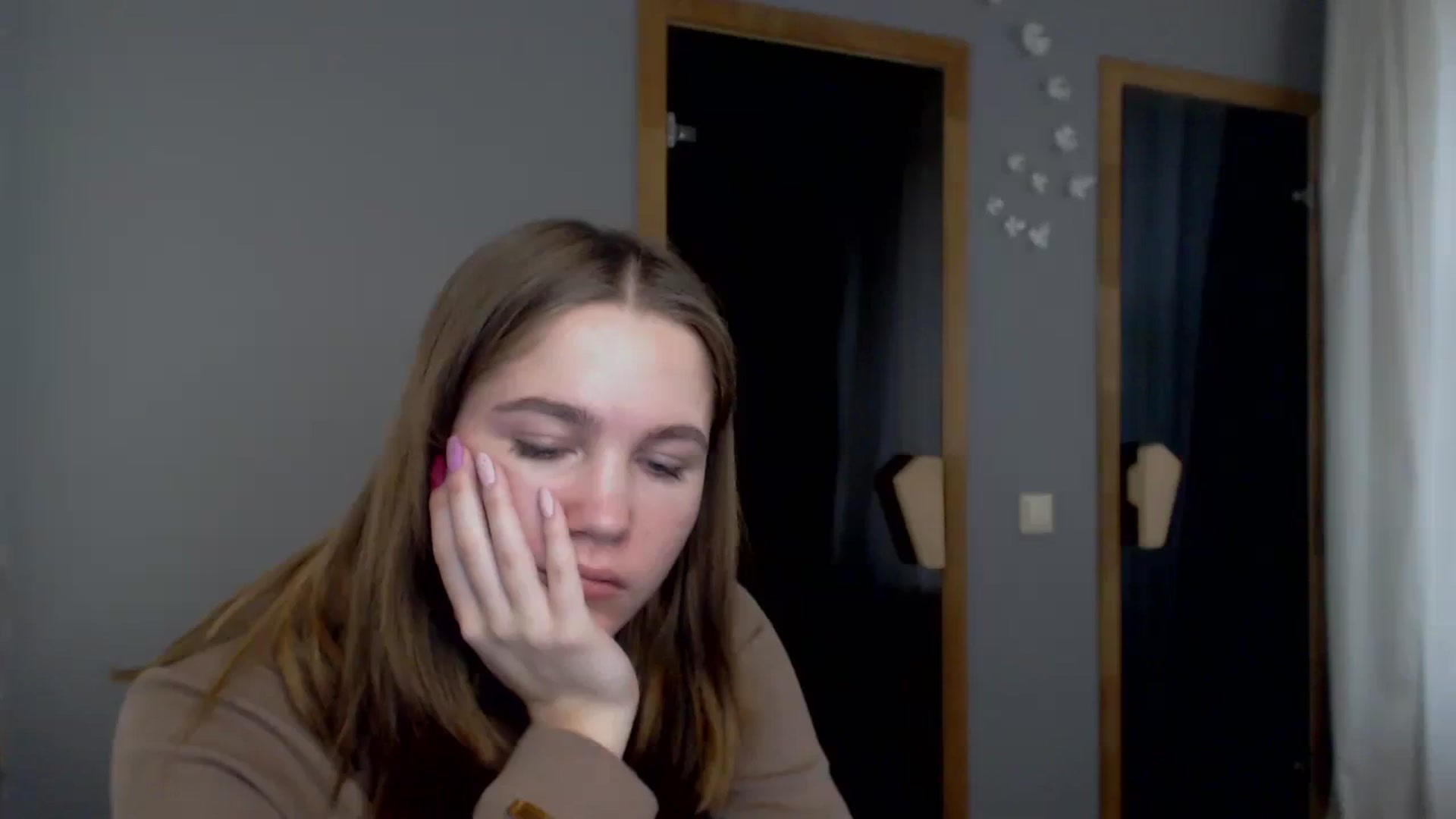 Gallery image thumbnail from Kate_Lewis's myfreecams stream on, 11/16/2023, 10:27 image 1 of 20