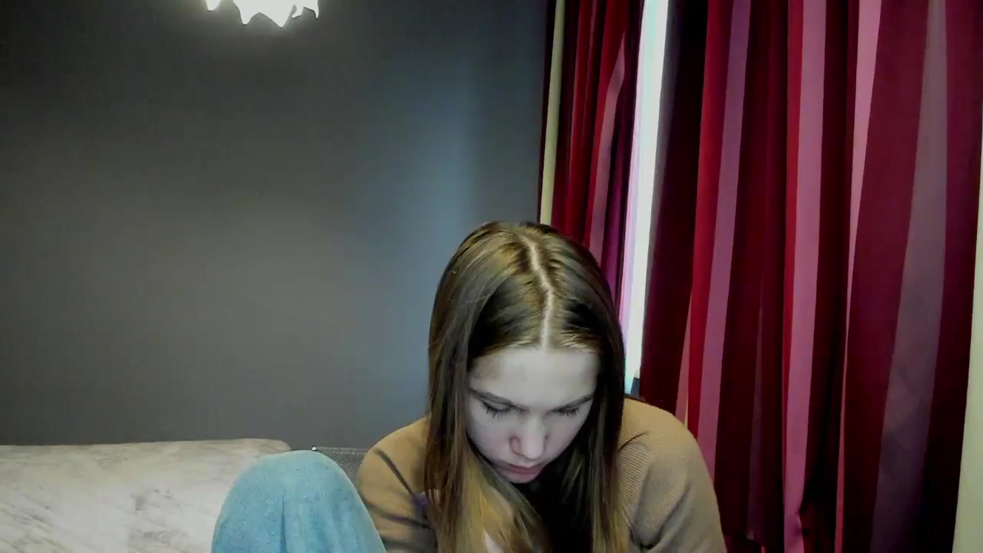 Gallery image thumbnail from Kate_Lewis's myfreecams stream on, 11/17/2023, 11:00 image 16 of 20