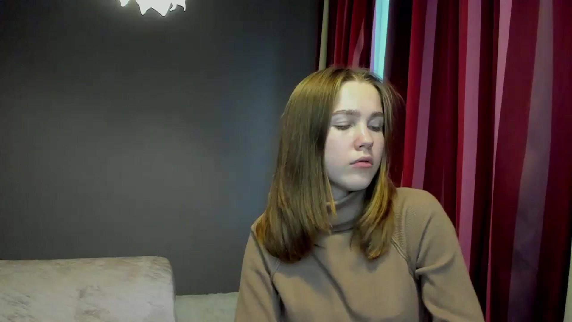 Gallery image thumbnail from Kate_Lewis's myfreecams stream on, 11/17/2023, 12:03 image 13 of 20