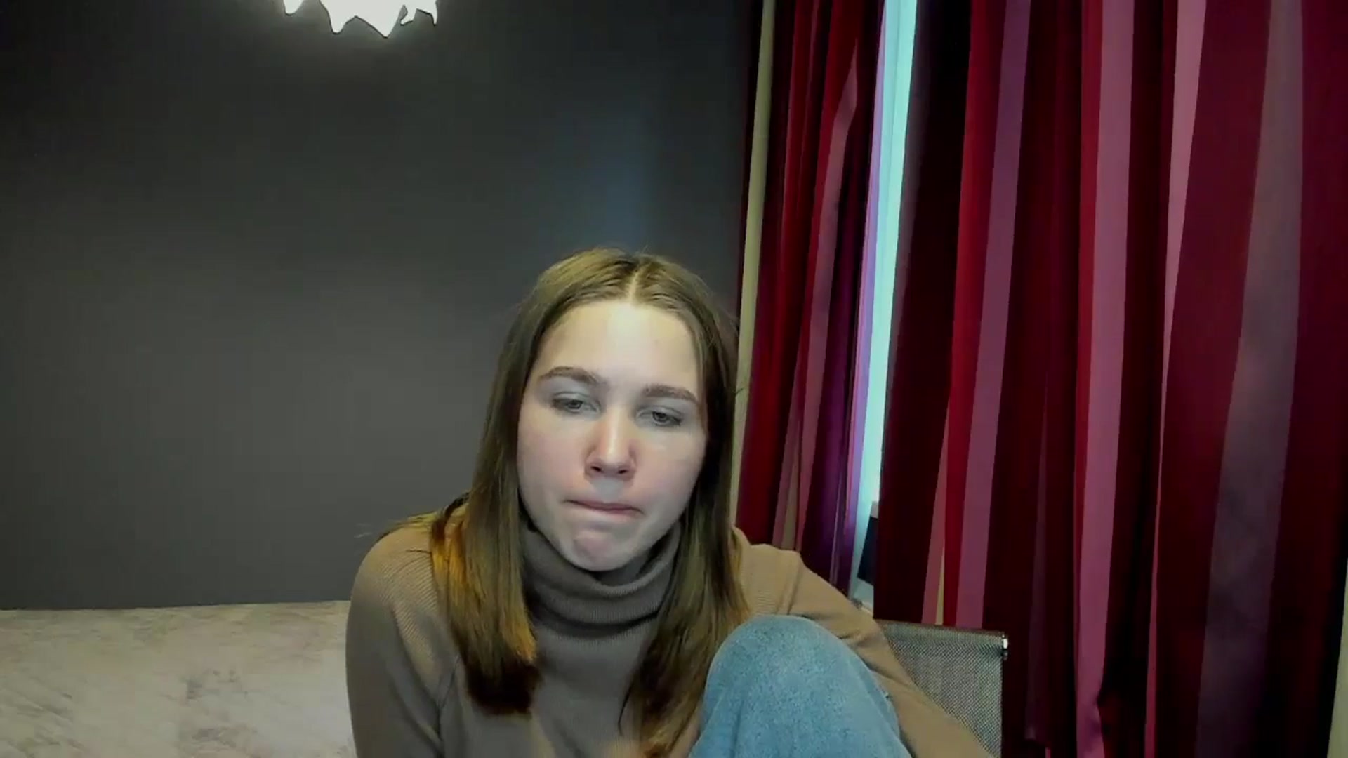 Gallery image thumbnail from Kate_Lewis's myfreecams stream on, 11/17/2023, 12:03 image 15 of 20