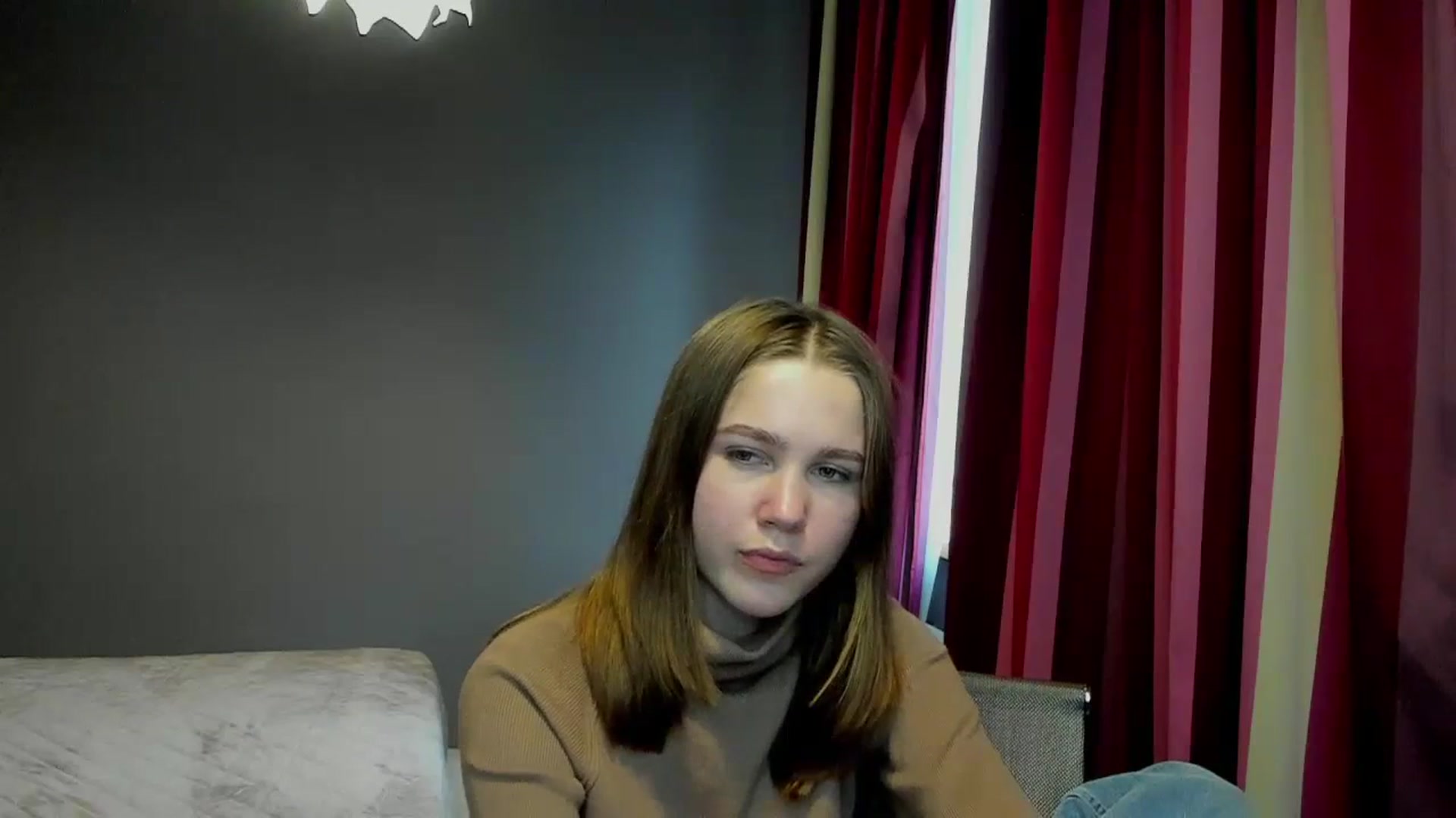 Gallery image thumbnail from Kate_Lewis's myfreecams stream on, 11/17/2023, 12:03 image 19 of 20