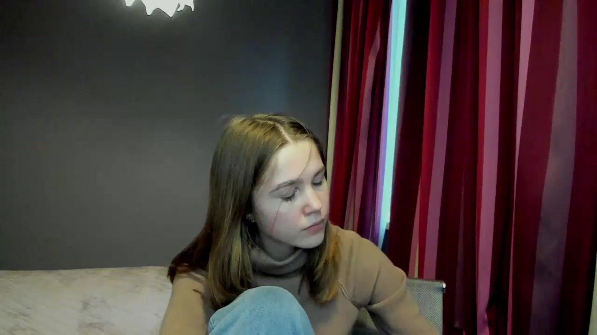 Gallery image thumbnail from Kate_Lewis's myfreecams stream on, 11/17/2023, 12:03 image 5 of 20