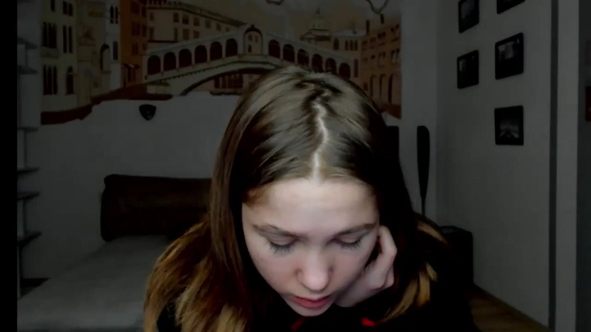 Gallery image thumbnail from Kate_Lewis's myfreecams stream on, 11/20/2023, 07:53 image 1 of 20