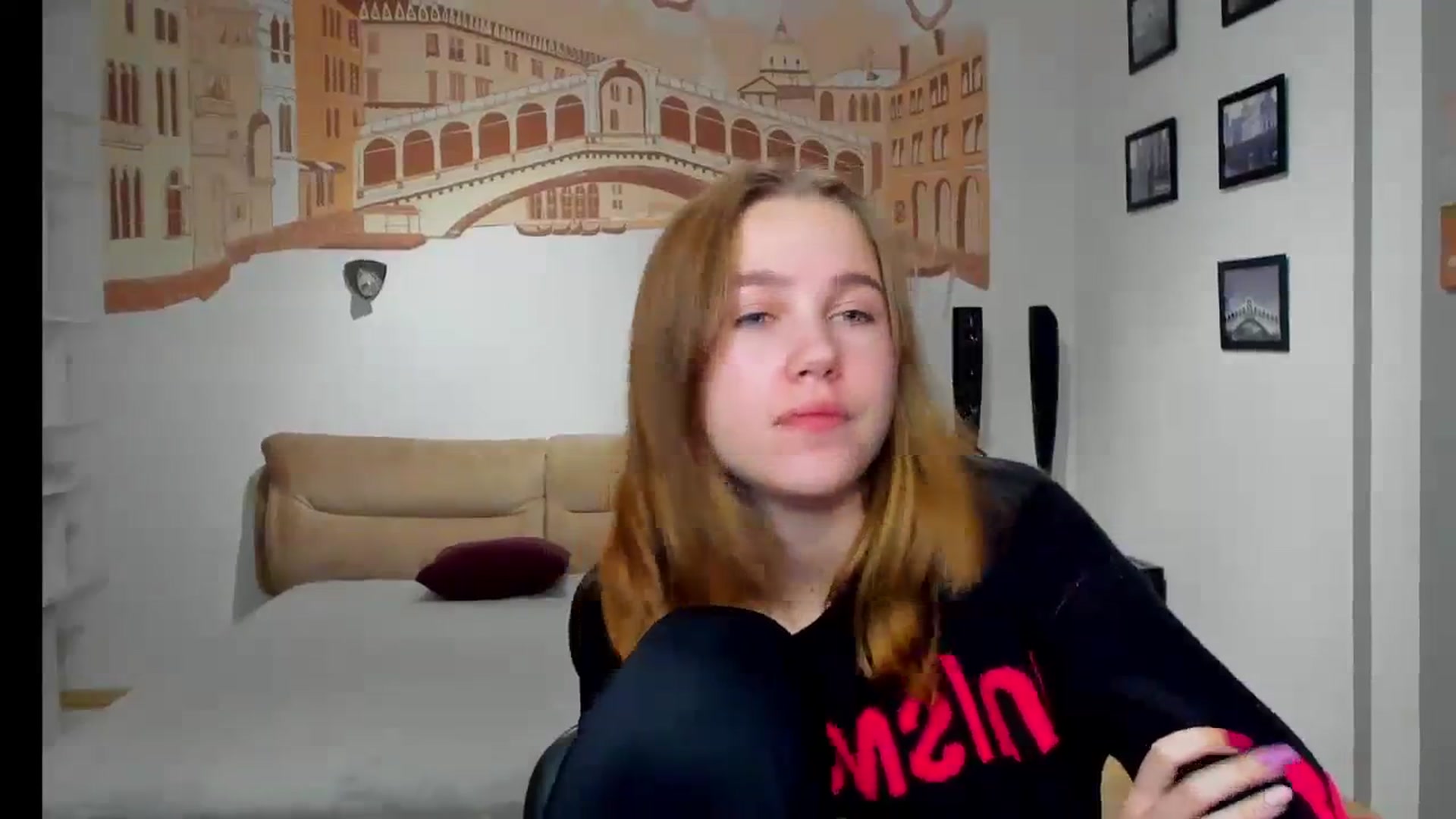 Gallery image thumbnail from Kate_Lewis's myfreecams stream on, 11/20/2023, 09:24 image 15 of 20