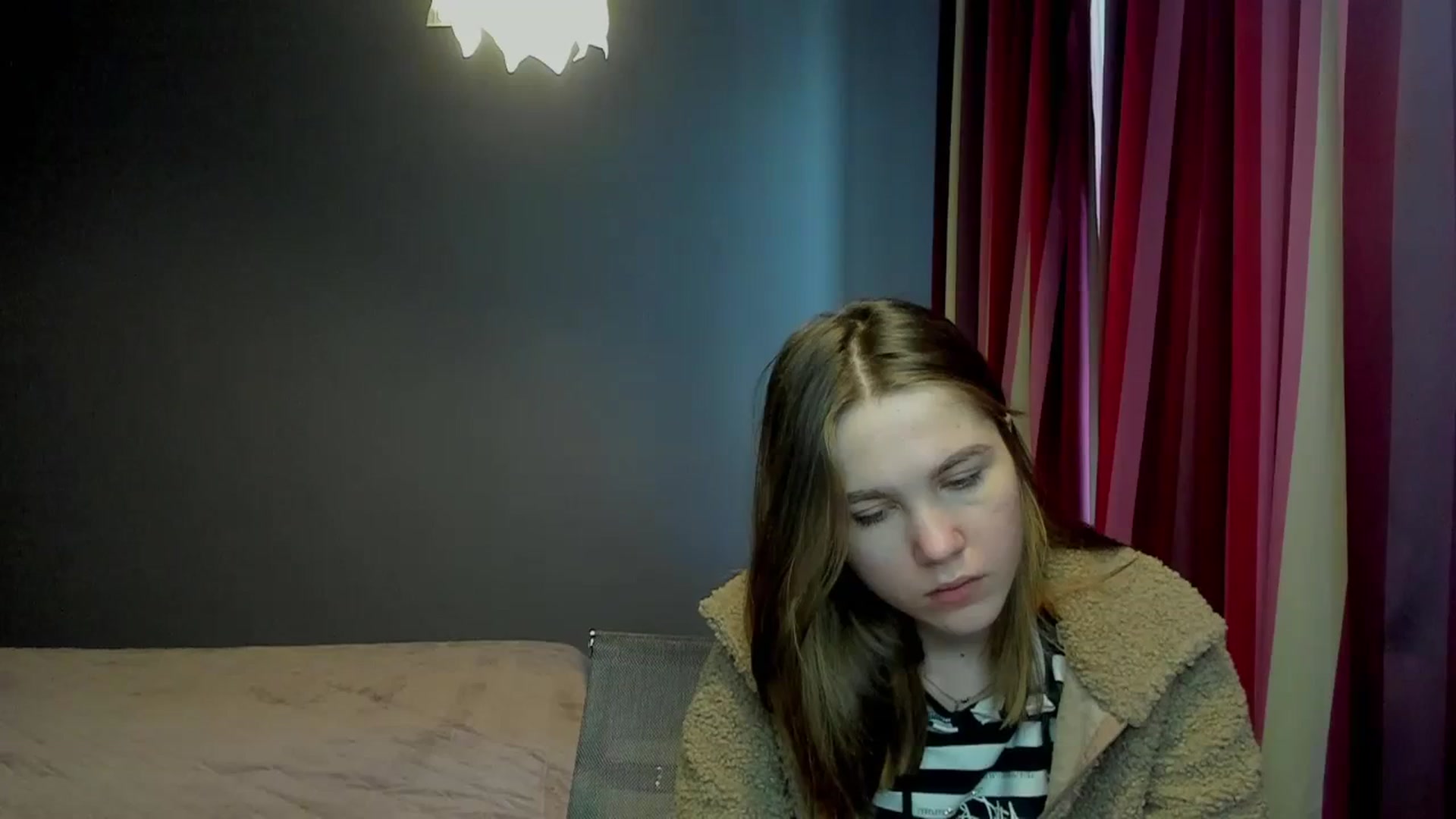 Gallery image thumbnail from Kate_Lewis's myfreecams stream on, 11/21/2023, 10:16 image 3 of 20