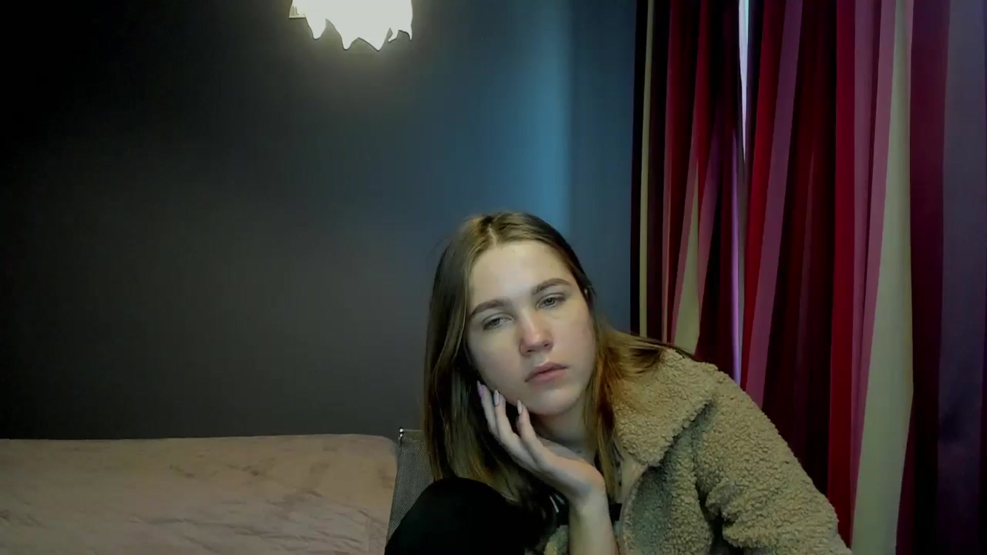 Gallery image thumbnail from Kate_Lewis's myfreecams stream on, 11/21/2023, 10:16 image 20 of 20