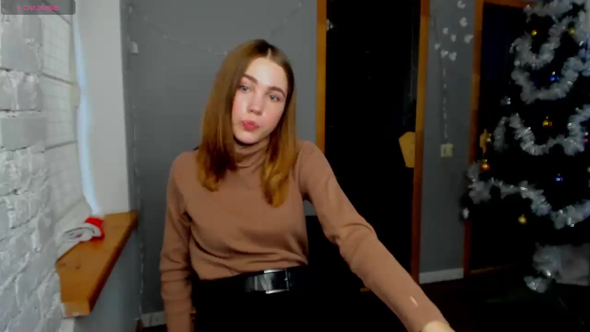 Gallery image thumbnail from Kate_Lewis's myfreecams stream on, 11/30/2023, 14:16 image 2 of 20
