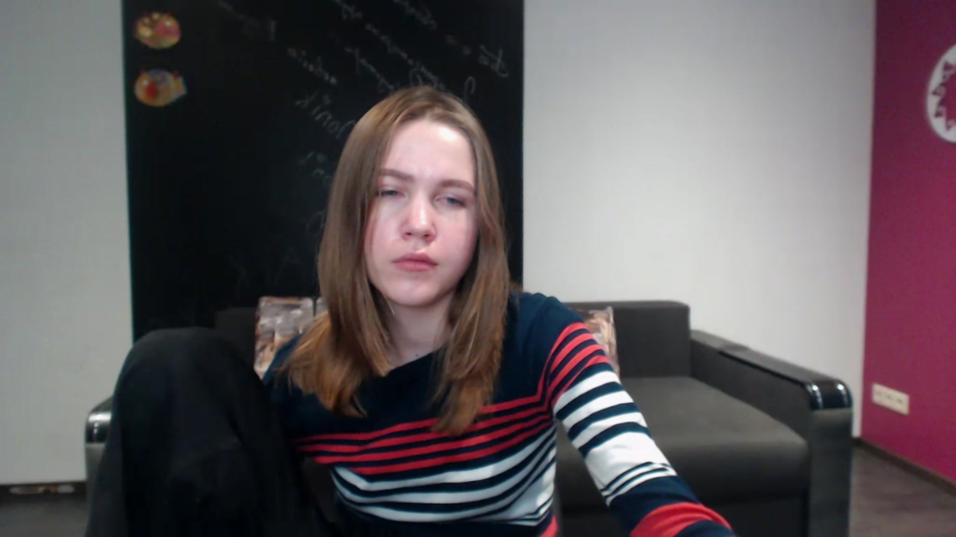 Gallery image thumbnail from Kate_Lewis's myfreecams stream on, 12/01/2023, 10:54 image 19 of 20