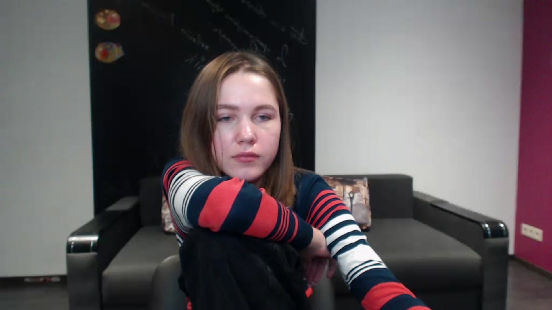 Gallery image thumbnail from Kate_Lewis's myfreecams stream on, 12/01/2023, 10:54 image 11 of 20