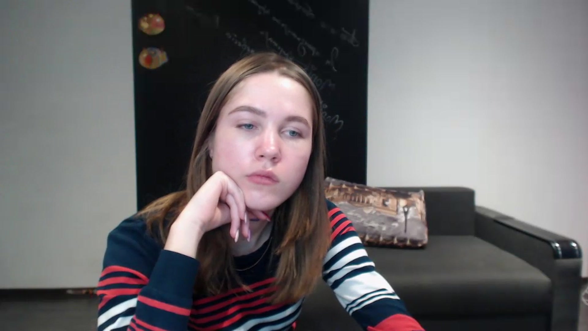 Gallery image thumbnail from Kate_Lewis's myfreecams stream on, 12/01/2023, 12:05 image 10 of 20