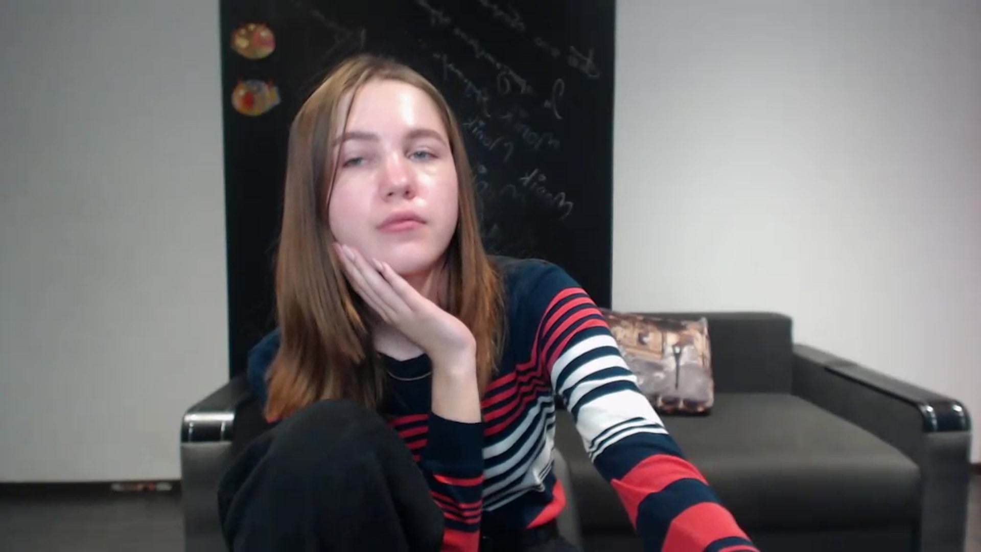 Gallery image thumbnail from Kate_Lewis's myfreecams stream on, 12/01/2023, 12:05 image 14 of 20