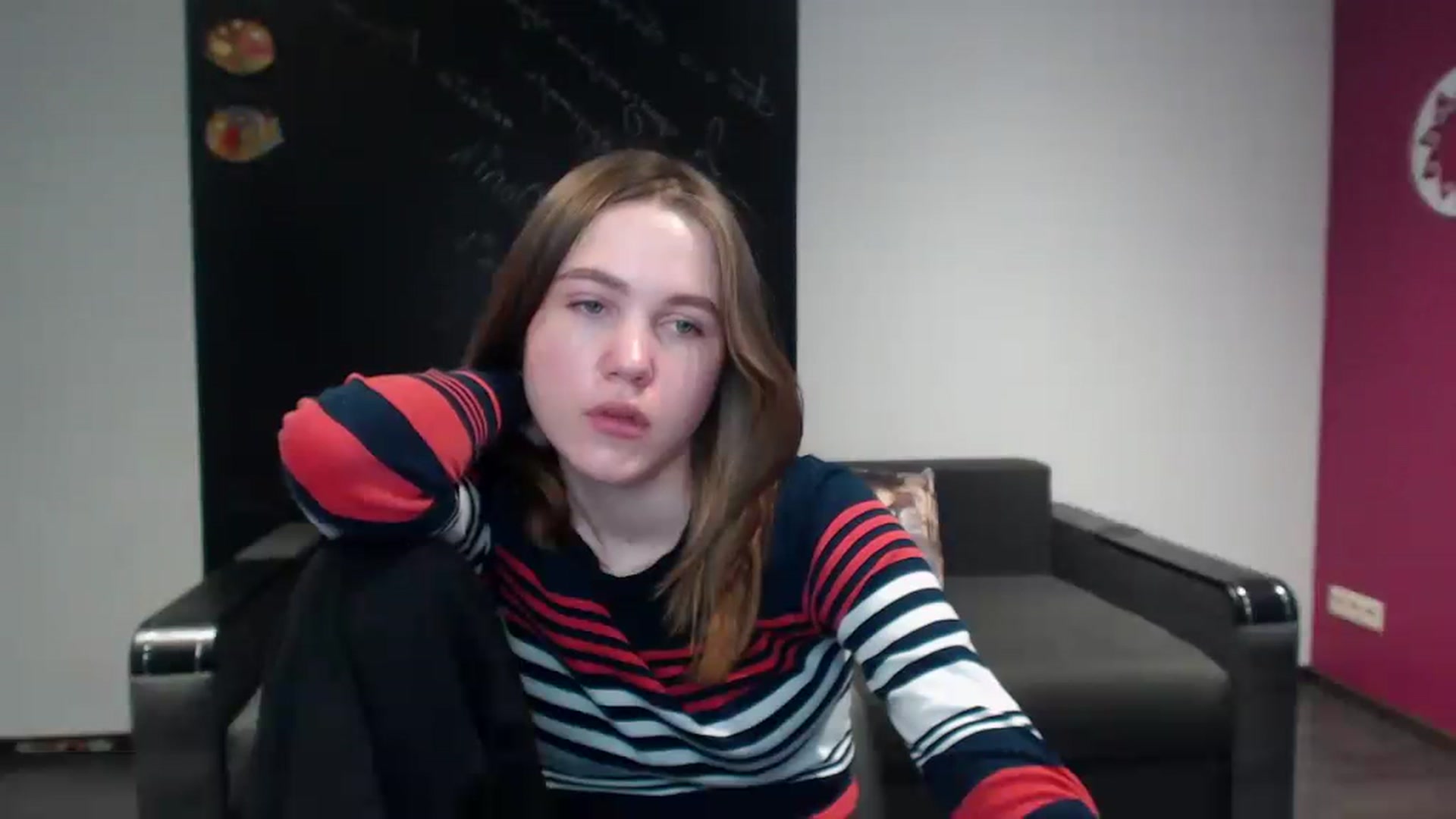 Gallery image thumbnail from Kate_Lewis's myfreecams stream on, 12/01/2023, 12:05 image 5 of 20