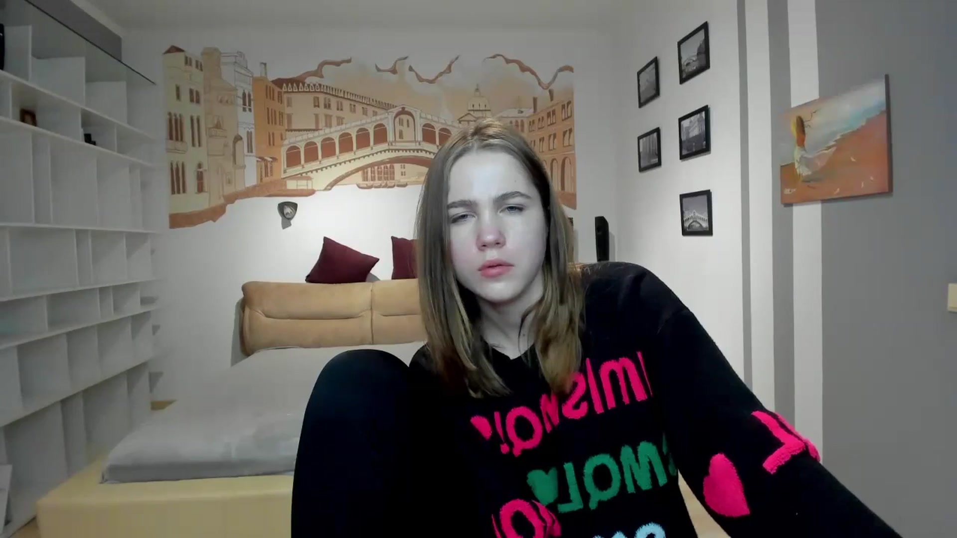 Gallery image thumbnail from Kate_Lewis's myfreecams stream on, 12/03/2023, 10:52 image 11 of 20
