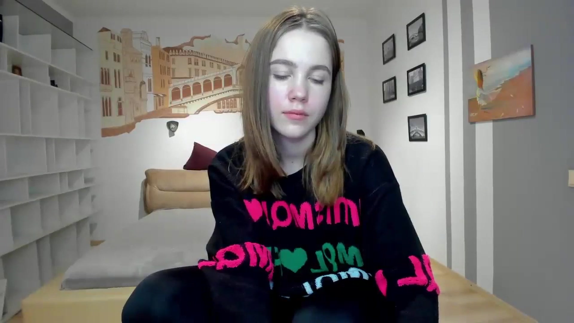 Gallery image thumbnail from Kate_Lewis's myfreecams stream on, 12/03/2023, 10:52 image 2 of 20